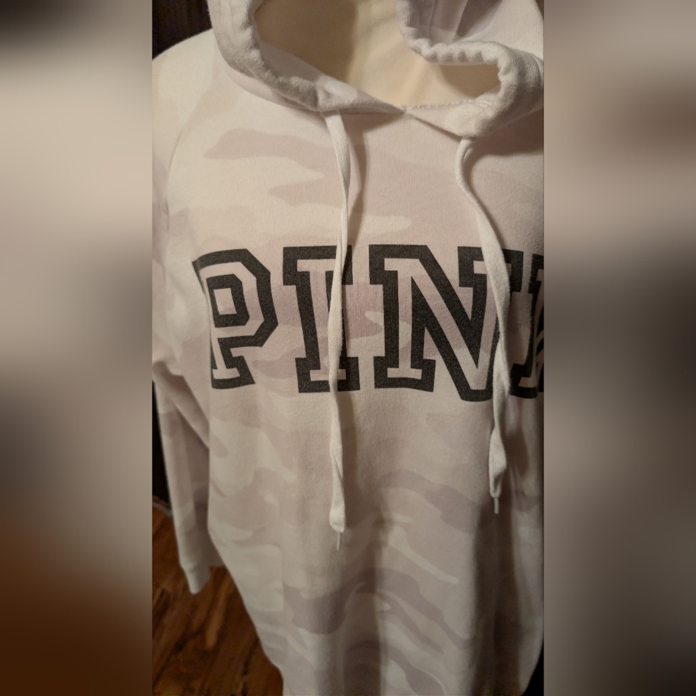 VS Pink White Camo Hoodie Size XL - Picture 2 of 12